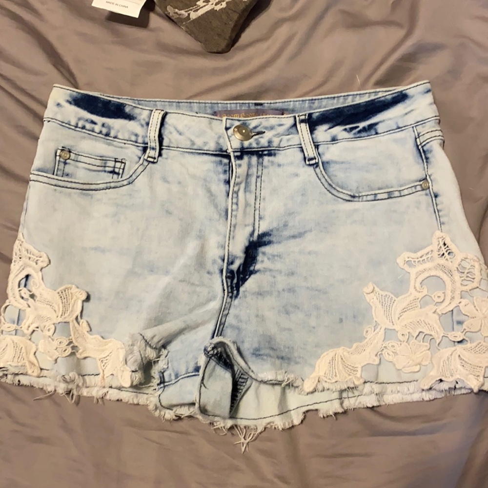 Lace distressed Jean shorts